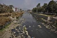 Kathmandu - schmutziger Fluss
